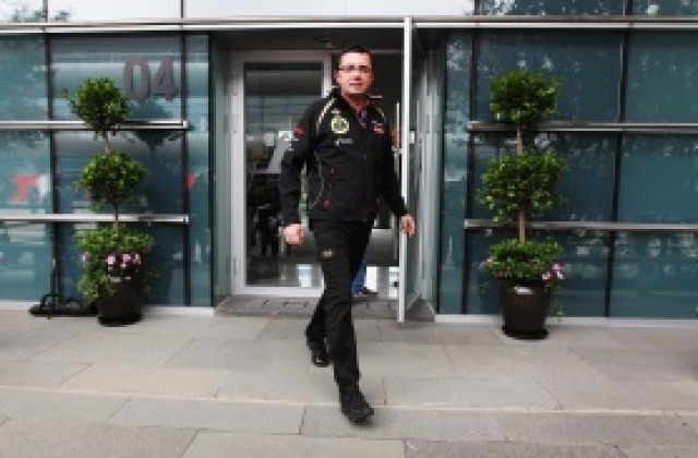 Шефът на Лотус призна: Парите на Малдонадо ни трябваха