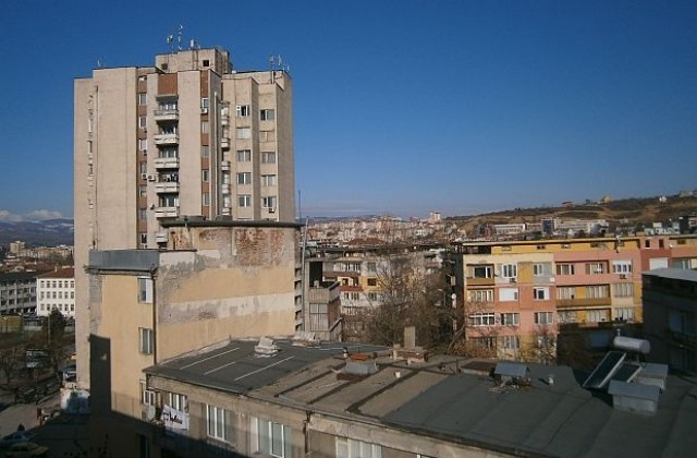 120 благоевградчани ще посрещнат Коледа в узаконените си домове