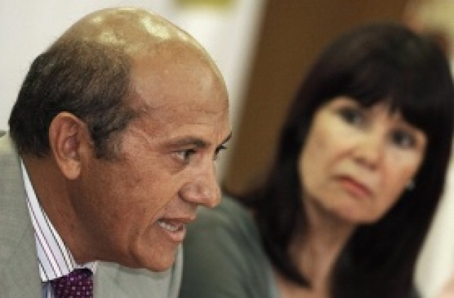 Дел Нидо сдаде президентския пост в Севиля