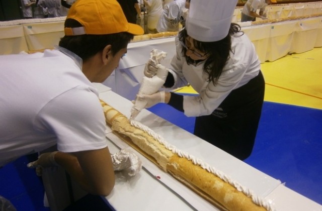 Световен рекорд за най-дълго руло в Габрово