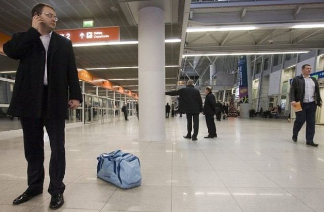 Евакуираха централната гара във Варшава заради изтичане на газ