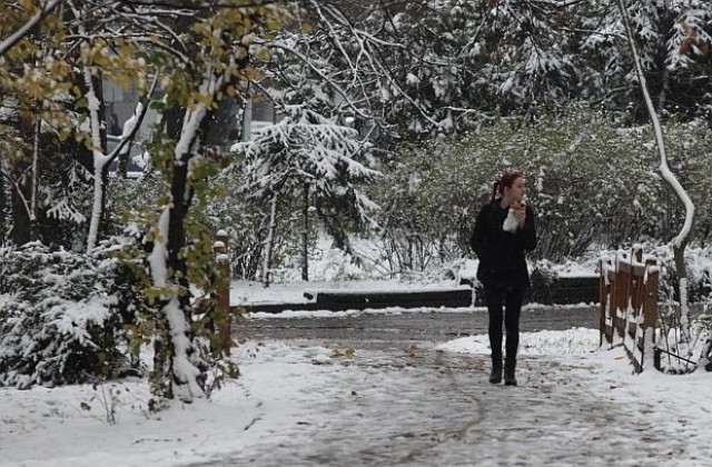 Жълт код за Сливен, Ямбол и още 17 области заради силен вятър