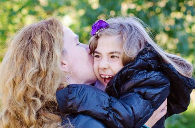 Благотворителен базар отваря врати в подкрепа на Алекс