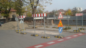 Водният проект затваря и входа на стадион Миньор