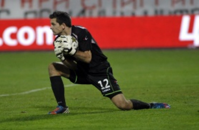 Вратарят на ЦСКА Томас Черни аут до края на сезона