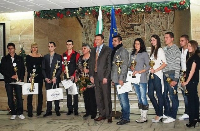 Тервел Пулев и Мария Петрова идват за „Спортист на годината“