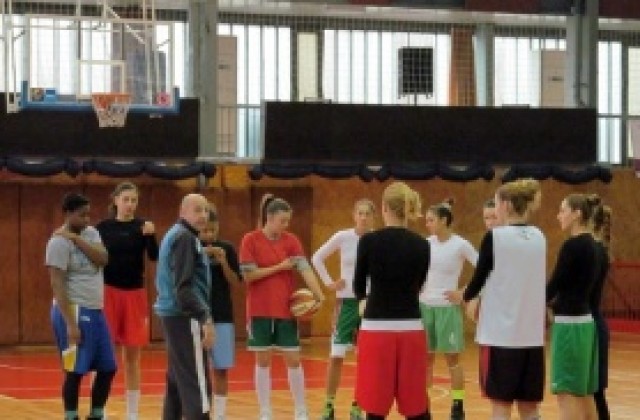 Дунав 8806 излиза без напрежение срещу Чеваката