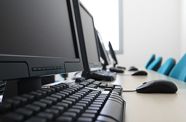 Нов компютърен кабинет отвори врати в Ябланица