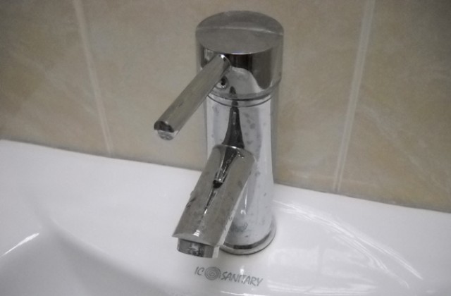 Без вода днес