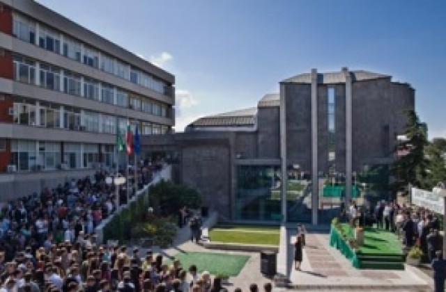 Студентка на ВСУ ще участва в инициативата „Младежка визия за развитие на България“