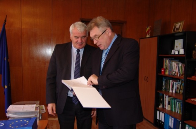 Областният управител се срещна с Генералния консул на Руската федерация в Русе