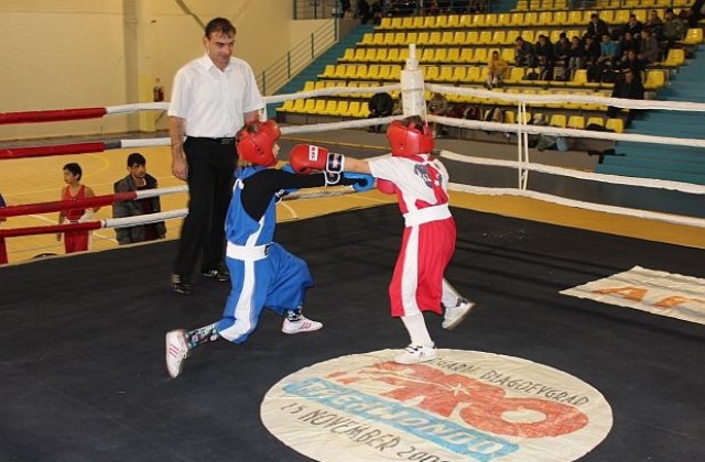 Камбитов откри регионалния турнир по бокс „Пирин“