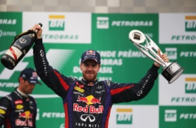 Фетел: Решението на ФИА за удвояване на точките е абсурдно