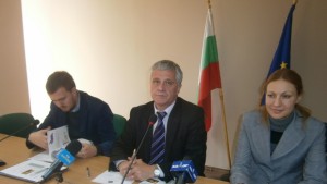 Борят корупцията с общински омбудсман повече електронни услуги и помалко