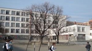 Търсят вариант за ремонт на сградата на ПМГ Гео Милев