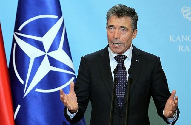 НАТО удължи мандата на генералния секретар Андерс Фог Расмусен