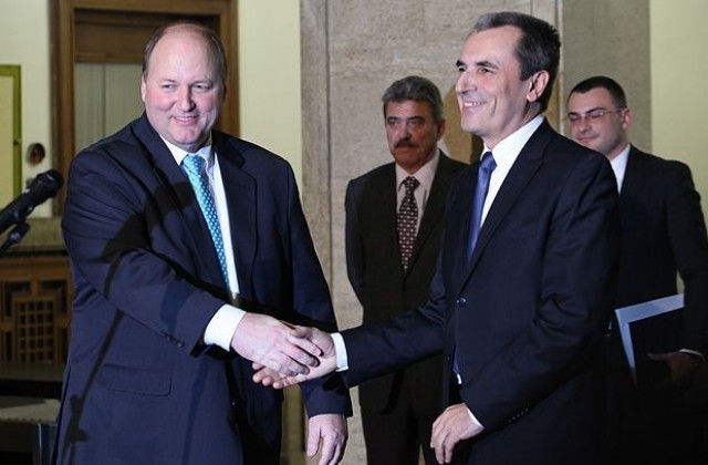 Орешарски: Седми блок в Козлодуй няма да ангажира бюджетни средства