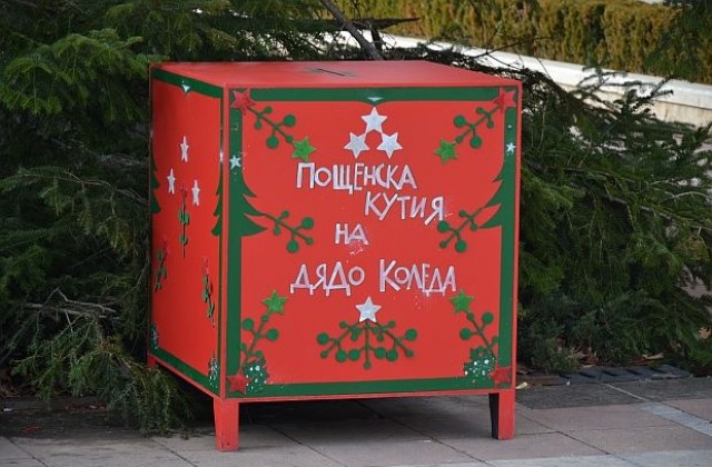Камбитов изпълнява коледното желание на най-послушното дете