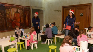 Великотърновските деца се снимат безплатно с Дядо Коледа