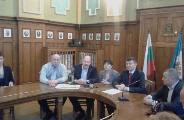 Руснак получи награда „Кудоглу” за благотворителност