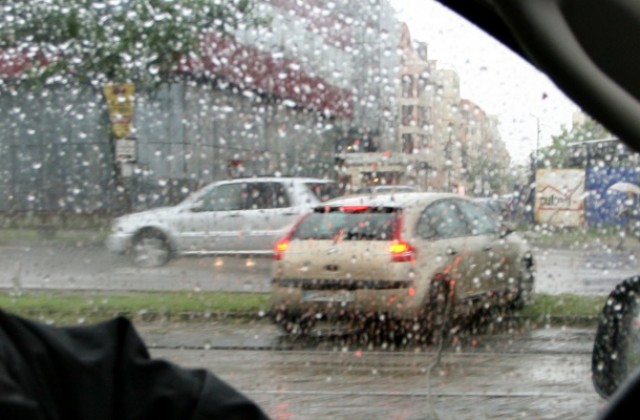 Сняг и дъжд във Варненско