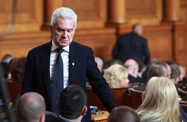 ГЕРБ поиска оставката на Сидеров като шеф на комисията за корупция