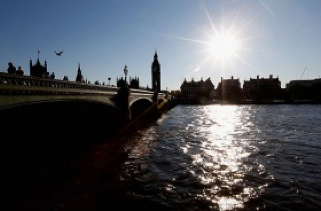 Тест ще затруднява достъпа на имигранти от ЕС до британските социални придобивки