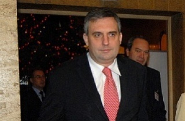 Ивайло Калфин ще представи в Плевен рамката на Бюджет 2014 на ЕС