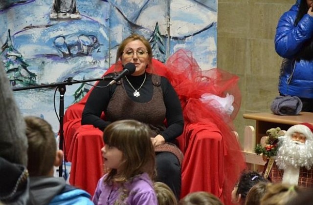 Мечо Пух оживя във фоайето на Община Благоевград