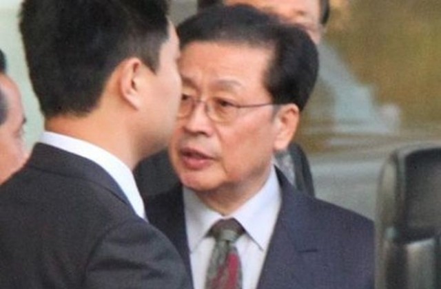 Джан Сон-тхек - човекът №2 в севернокорейската йерархия