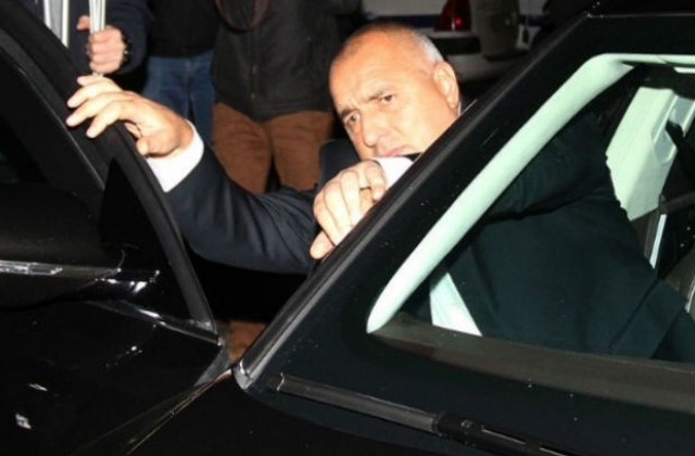 Борисов вещае черни дни и колапс за българите, ако правителството остане на власт