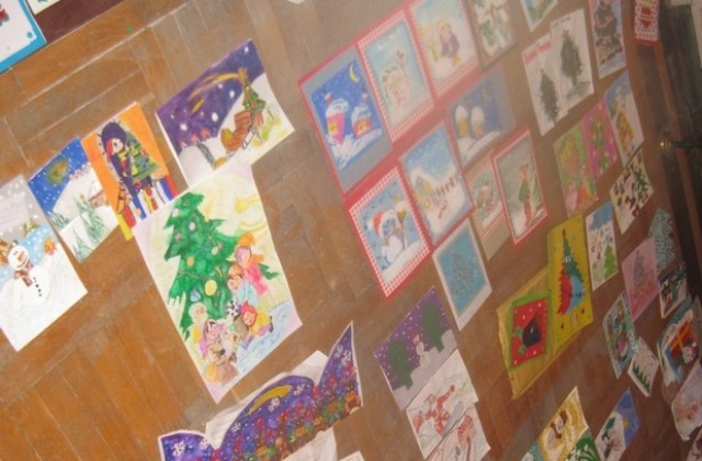 2500 картички в националния конкурс „Весела Коледа за всички“