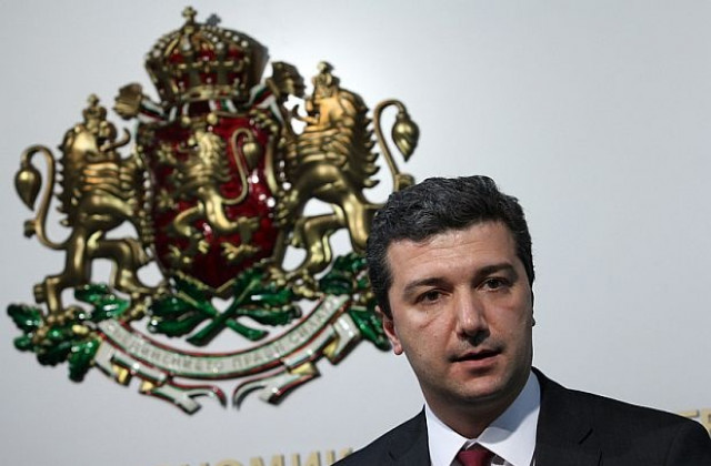 Стойнев критикува рейтинговата агенция Standard&Poor;'s