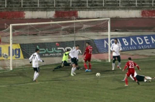 ВИДЕО: ЦСКА загря със 7:0 срещу Любимец за Левски