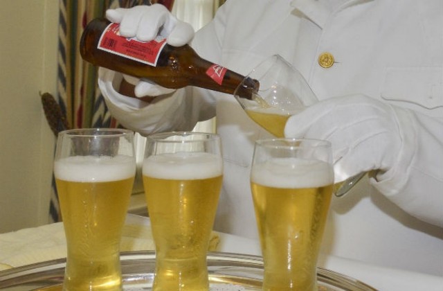„Лига на умерените” откри гореща линия за алкохолици