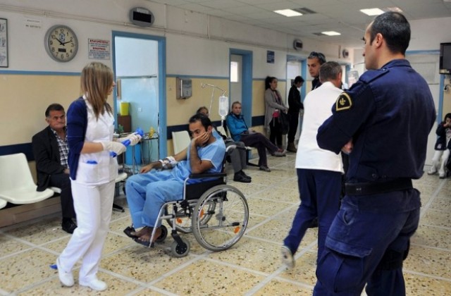 Гръцката полиция залови каналджии на емигранти