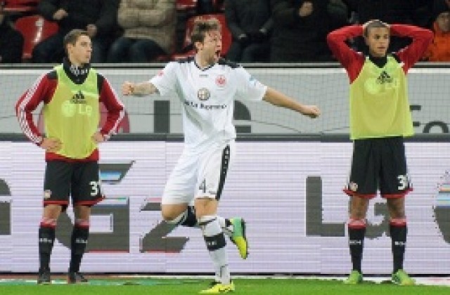 ВИДЕО: Леверкузен се издъни срещу Айнтрахт и подслади празниците на Байерн