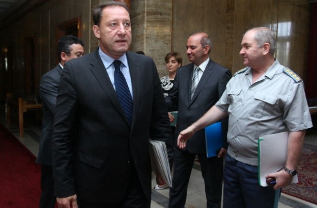 Министерството предвижда строеж на нови жилища за военни през 2014-а