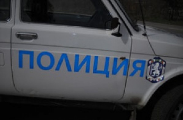 Трима пострадаха при два пътни инцидента