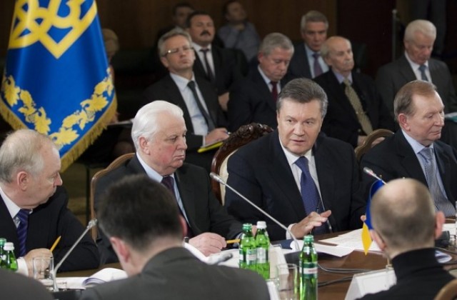 Кремъл ще помогне на Виктор Янукович да остане президент на Украйна?