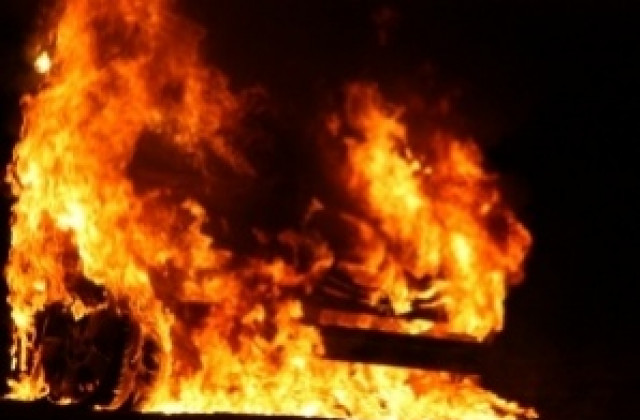 Сладкарница горя в училище