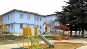 В Аксаково разширяват забавачници места ще има за всички малчугани