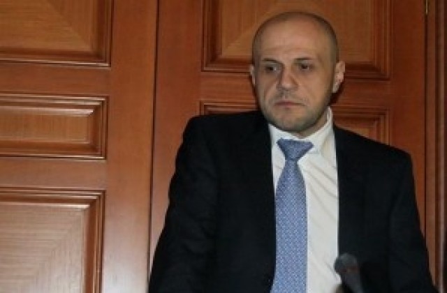 Партийното кадруване  е една от болестите на българската демокрация