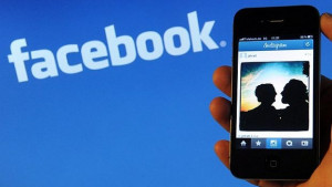 Facebook ще показва видео реклами