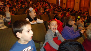 Роси Кирилова зарадва децата на Враца