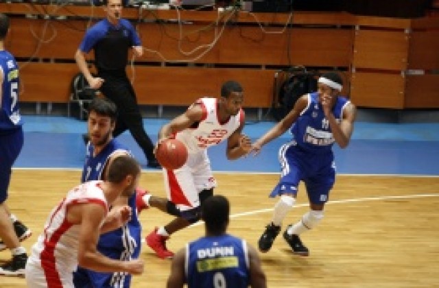 Лукойл приключи с Европа с победа, но без Виденов