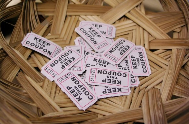 Канадски пенсионер дари до цент многомилионен джакпот