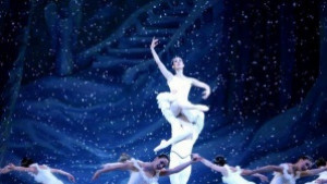 Заедно със спектакъла на Лешникотрошачката в Русенска опера очакват Дядо