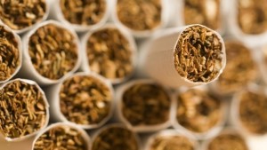 Иззеха контрабандни цигари от магазин за хранителни стоки в Сливен