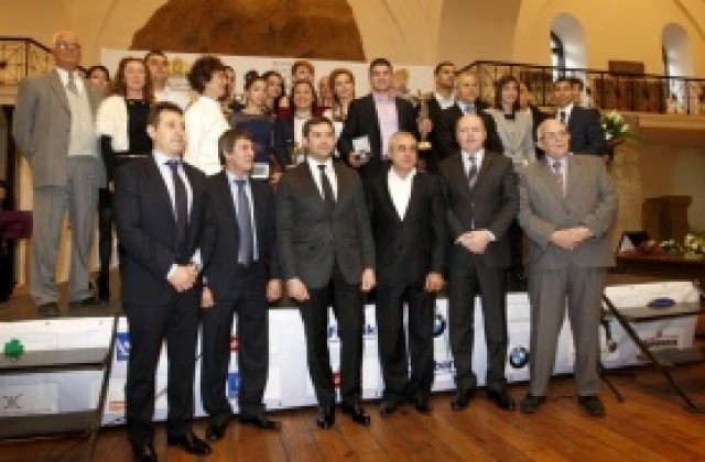 БОК награди юбиляри и най-заслужилите през 2013 година